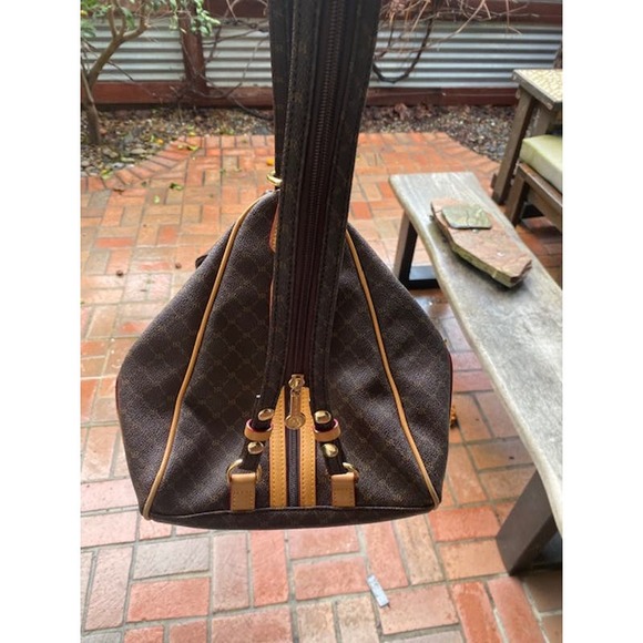 Beautiful Rioni Convertible Backpack - Picture 7 of 13